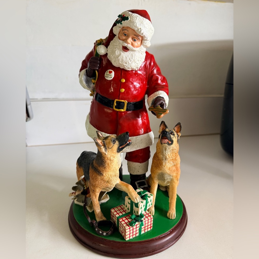 Danbury Mint Santa’s German Shepherds